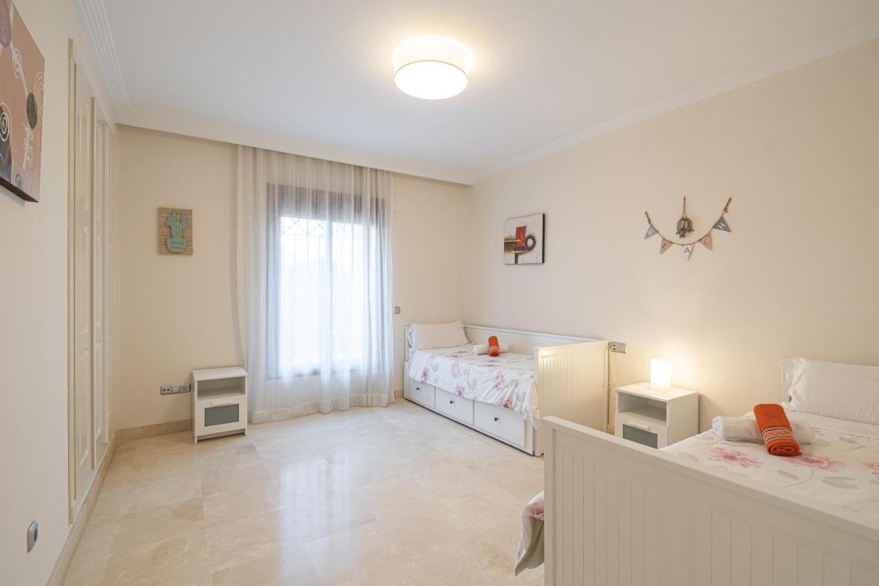 Magnifico Apartamento De 3 Dormitorios En Riviera Andaluza Estepona Exterior foto