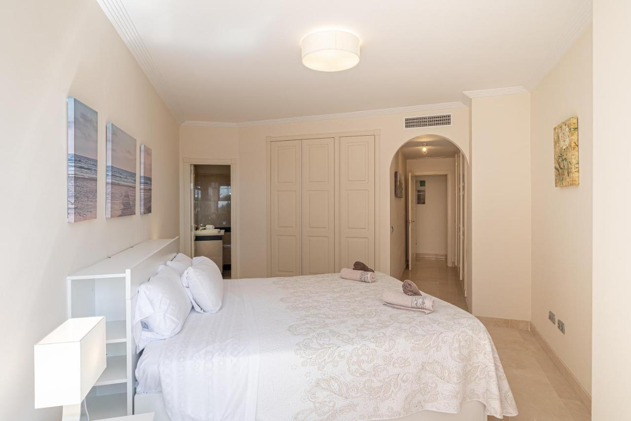 Magnifico Apartamento De 3 Dormitorios En Riviera Andaluza Estepona Exterior foto