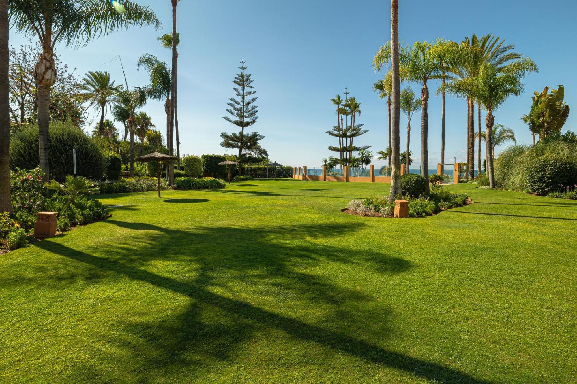 Magnifico Apartamento De 3 Dormitorios En Riviera Andaluza Estepona Exterior foto